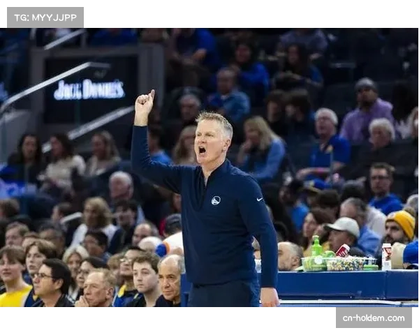 科尔谈现代篮球战术:和围绕吉米的站位不太一样,但整体思路对其他人来说是相似的 科尔谈现代篮球战术:和围绕吉米的站位不太一样,但整体思路对其他人来说是相似的